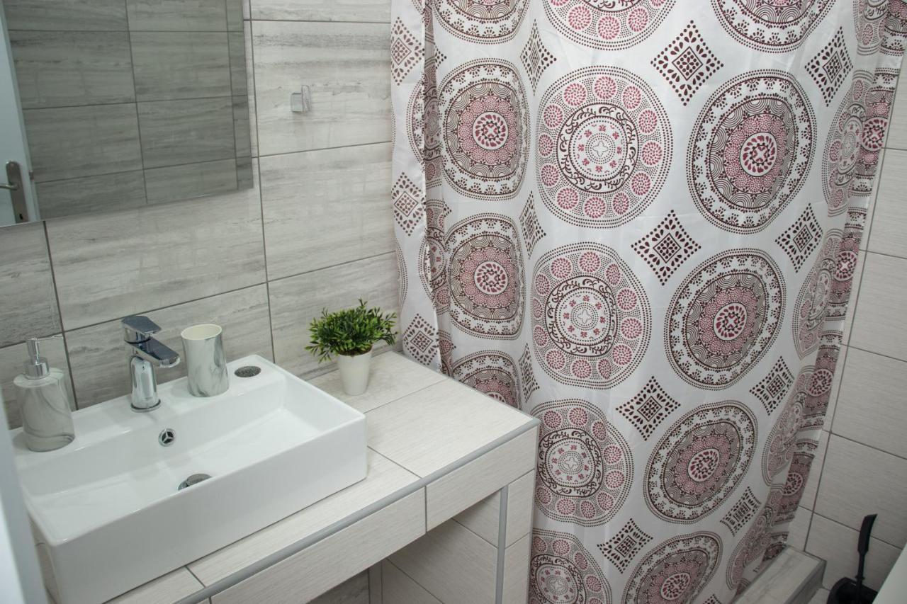 Filippou Luxury Apartments Флогита Экстерьер фото